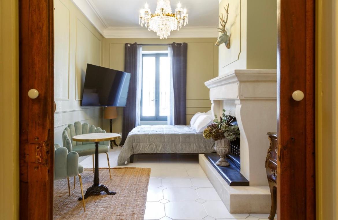 Le 215 Gambetta Boutique Hotel En Provence Cavaillon Exterior foto